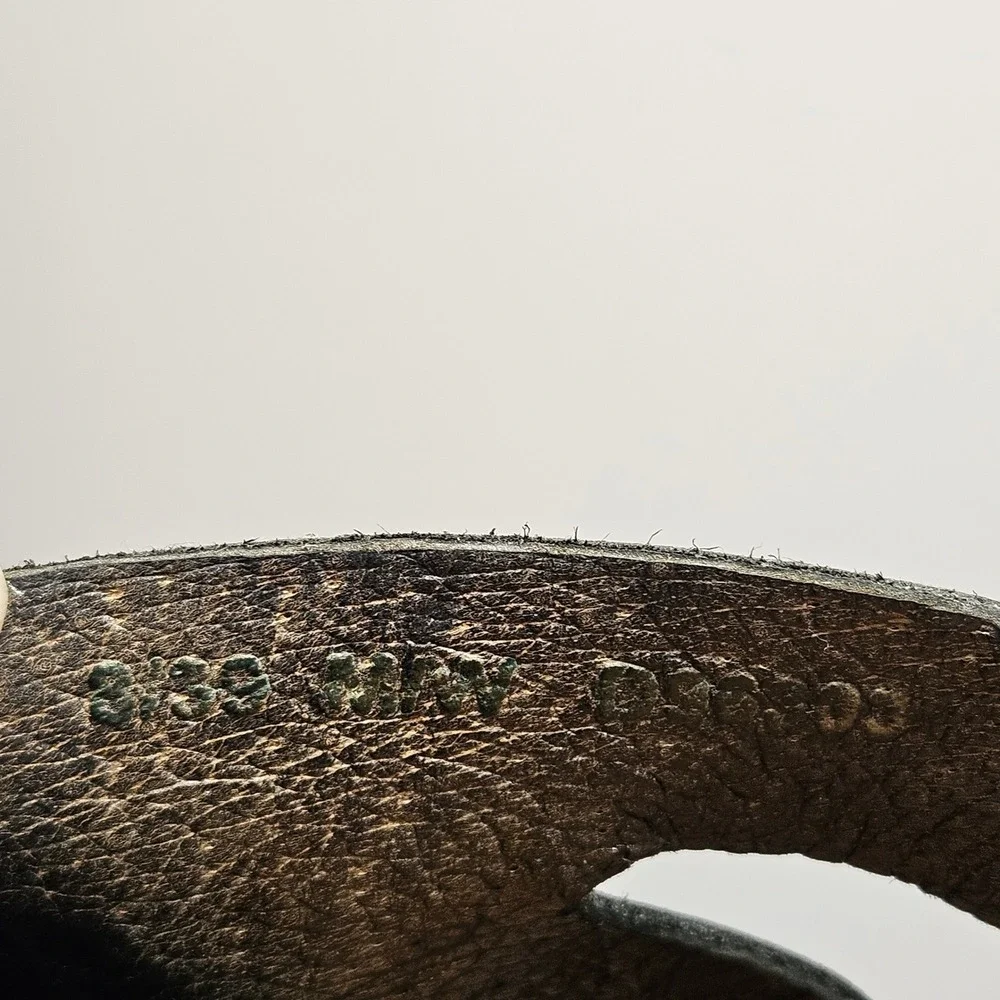 Born leather wedge